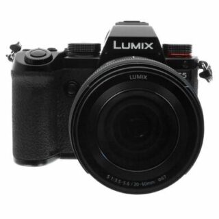 Panasonic Lumix DC-S5 mit Lumix S 20-60mm 1:3.5-5.6