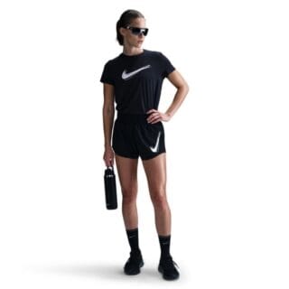 Nike One Swoosh Laufshorts XL – Bequeme schwarze Laufhose für optimale Bewegungsfreiheit und Performance