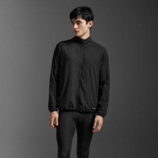 2XU Aero Jacket Gr. S Schwarz Herren