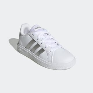adidas Sportswear Sneaker "GRAND COURT LIFESTYLE TENNIS LACE-UP" Design auf den Spuren des adidas Superstar, für Kinder & Jugendliche