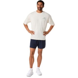ASICS Runner Message Graphic Relaxed Tee Gr. L Weiß Herren