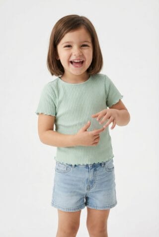 KIDS ONLY T-Shirt "KOGNELLA S/S O-NECK TOP NOOS JRS" mit süßer Wellenkante