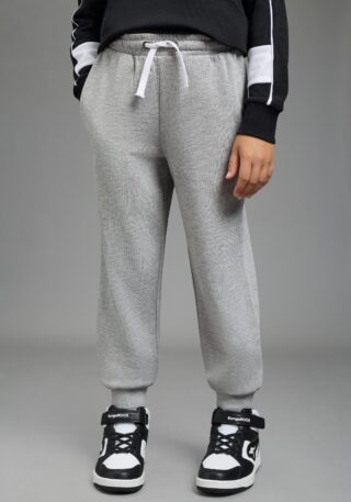 KangaROOS Sweathose "Joggingshose mit KangaROOS Logo-Stickerei" Must-Have Basic Sweathose mit kleiner Logo-Stickerei