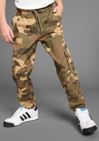 KIDSWORLD Cargohose "in coolen Tarnfarben", mit lässigen Cargotaschen