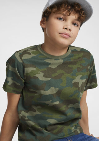 KIDSWORLD T-Shirt "in cooler Tarnoptik" Kurzarm, stylischer Allover-Druck