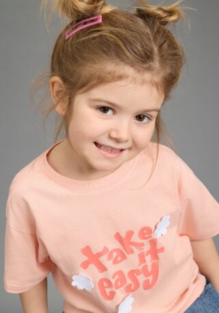 KIDSWORLD T-Shirt "mit süßen Druck und Häckelblumen" lässige Passform, Kurzarm, geblümt, mit Häkelapplikation