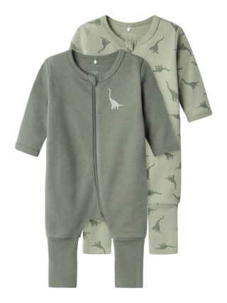 Name It Schlafanzug "NBMNIGHTSUIT 2P ZIP FF GREEN DINO" Packung, 2 tlg. aus Baumwolle, normale Passform, mit Reißverschluss und Kinnschutz