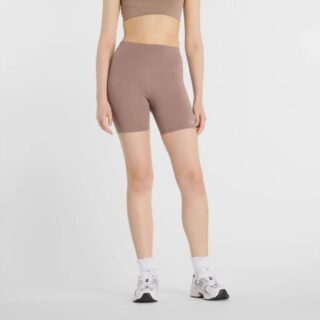 New Balance NB Harmony High Rise Shorts 6 Zoll M Damen - Bequeme Laufshorts in Braun für aktive Frauen