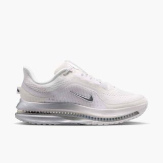 Nike Pegasus Premium ESS Gr. 38 Weiß Damen