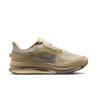 Nike Pegasus Premium ESS Gr. 41 Gelb / Multifarvet Herren