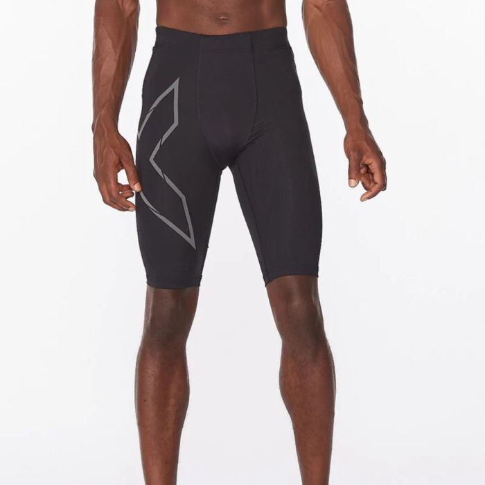 2XU Light Speed Kompressionsshorts – Ultimative Unterstützung für Laufen und Training in Schwarz