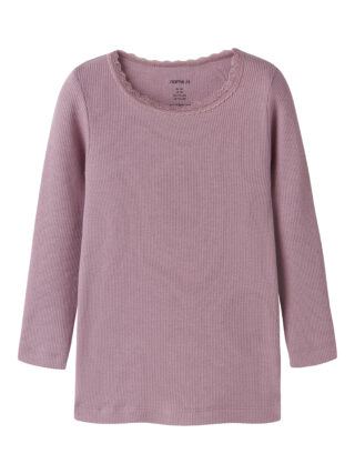 Name It Langarmshirt "NMFKAB LS TOP NOOS" in Feinripp und mit süßer Spitzenkante am Ausschnitt