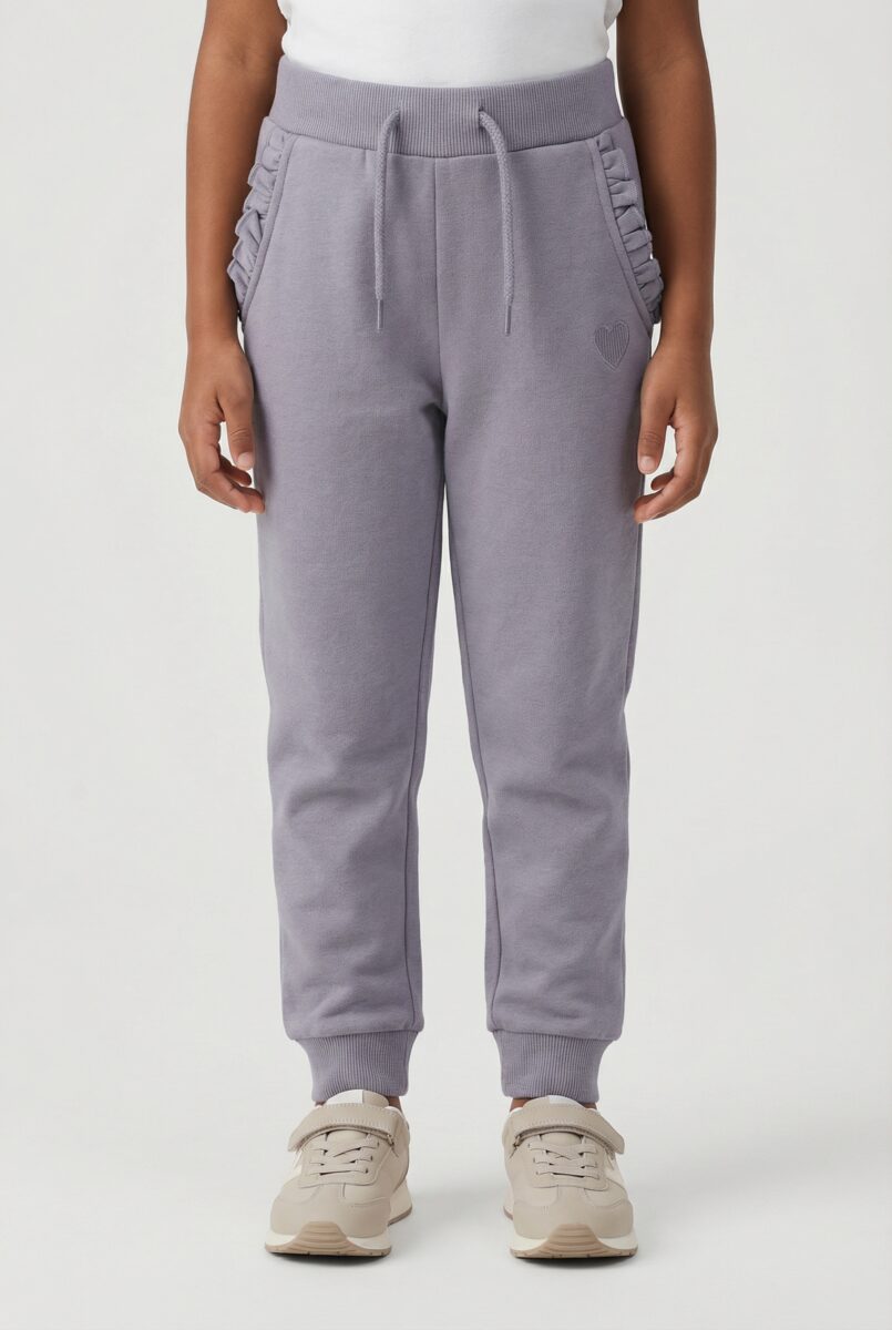 Name It Sweathose "NMFVIMA SWE PANT BRU NOOS" mit süßem Rüschendetail