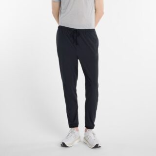 New Balance Athletics Run Jogger Gr. S Schwarz Herren