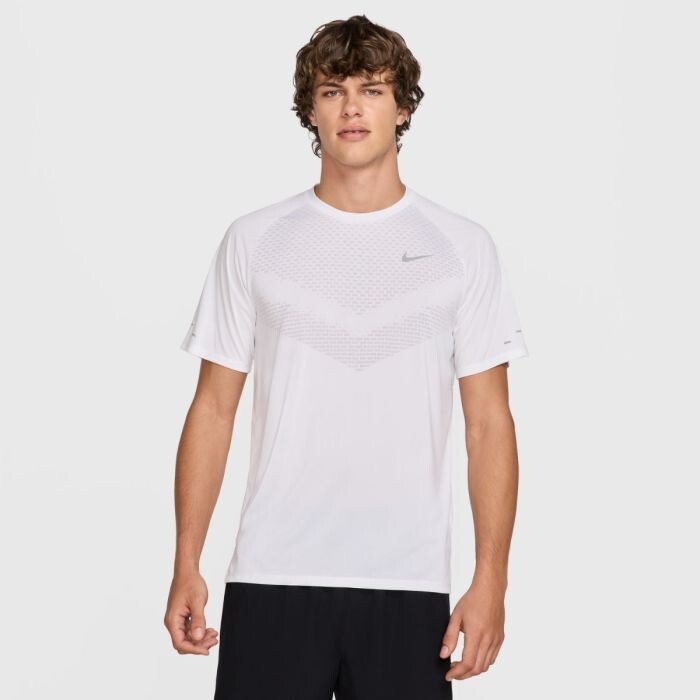 Nike Dri-FIT ADV Stride SS Tee – Leichtes Laufshirt für optimalen Komfort und Feuchtigkeitsmanagement in Weiß