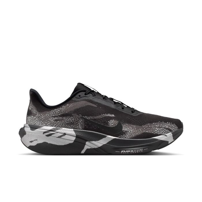 Nike Pegasus 42 DSRPT Gr. 40½ Schwarz Herren