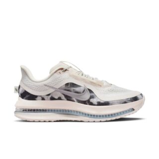Nike Pegasus Premium SE Gr. 40½ Weiß Damen