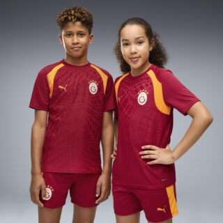 PUMA Fußballtrikot "GSK TRAINING JERSEY JR" für Kinder, aus Polyester, atmungsaktiv, schnelltrocknend