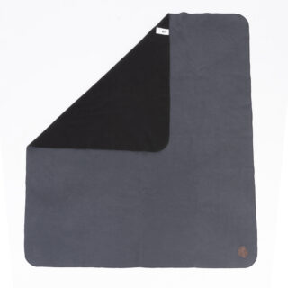 TIAKI Hundedecke Nelly - L 140 x B 125 cm